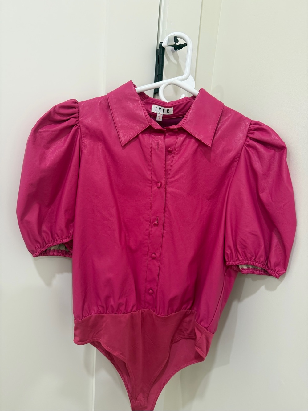 TCEC Hot Pink Puff Sleeve Button-Front Bodysuit